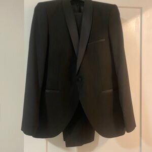 Classic Black Men's Tuxedo